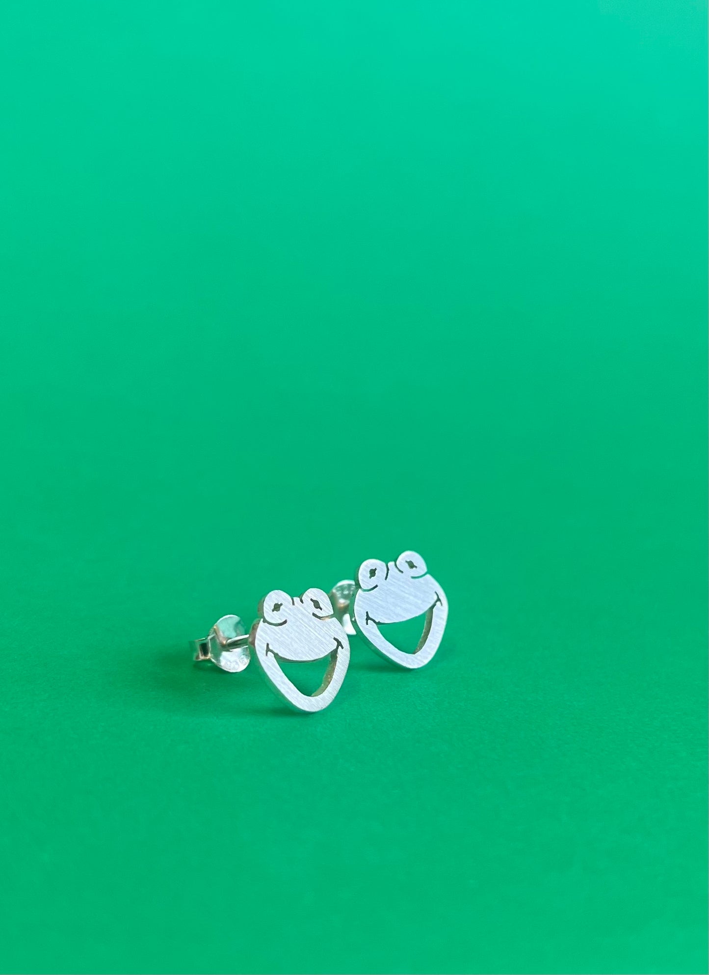 Kermit the Frog earrings. Sterling silver (925)