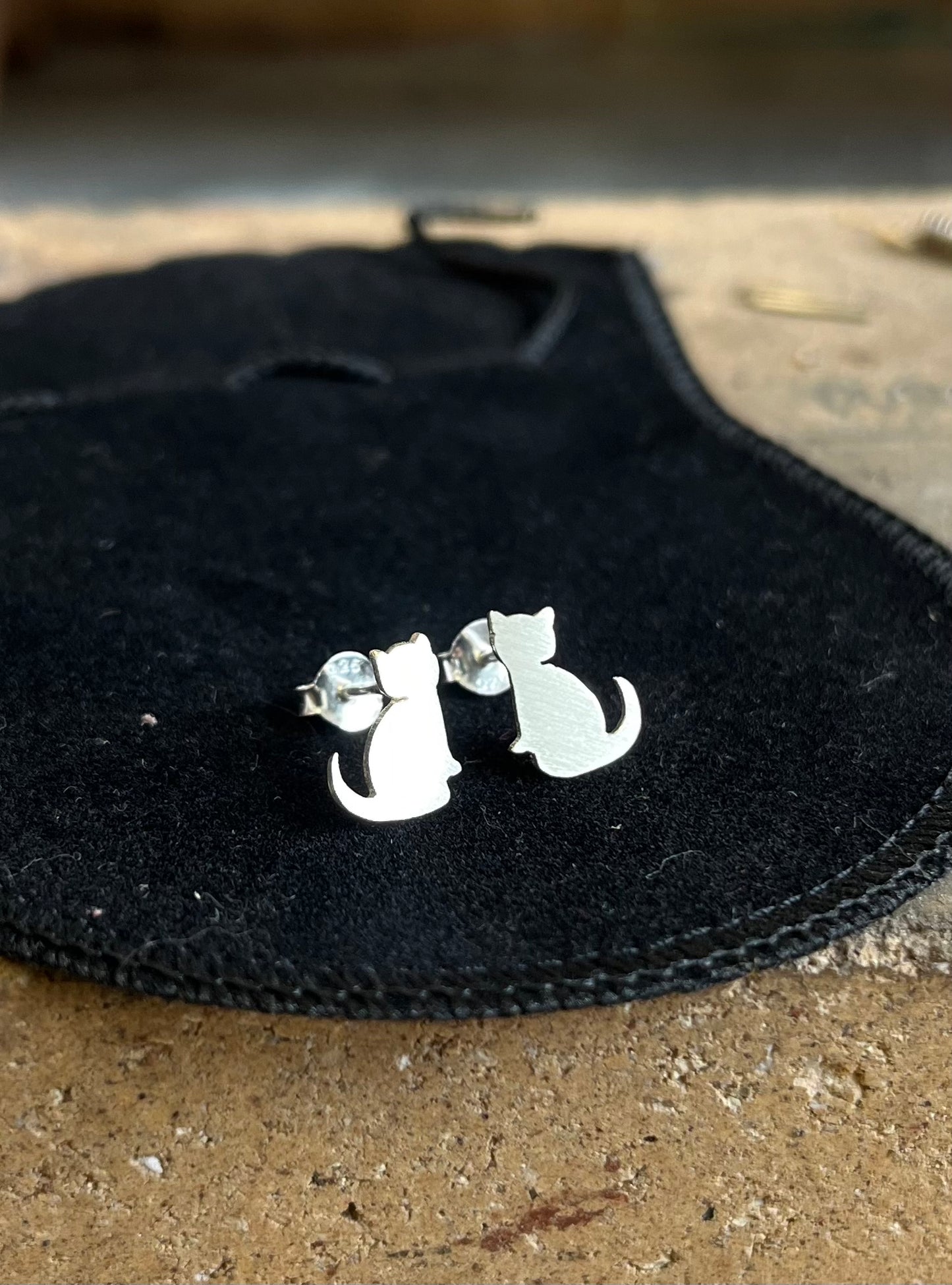 Cat Earrings. Sterling Silver (925)